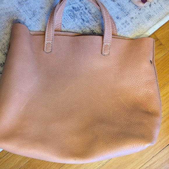 Portland Leather Medium Crossbody - Quartz - Picture 3 of 4